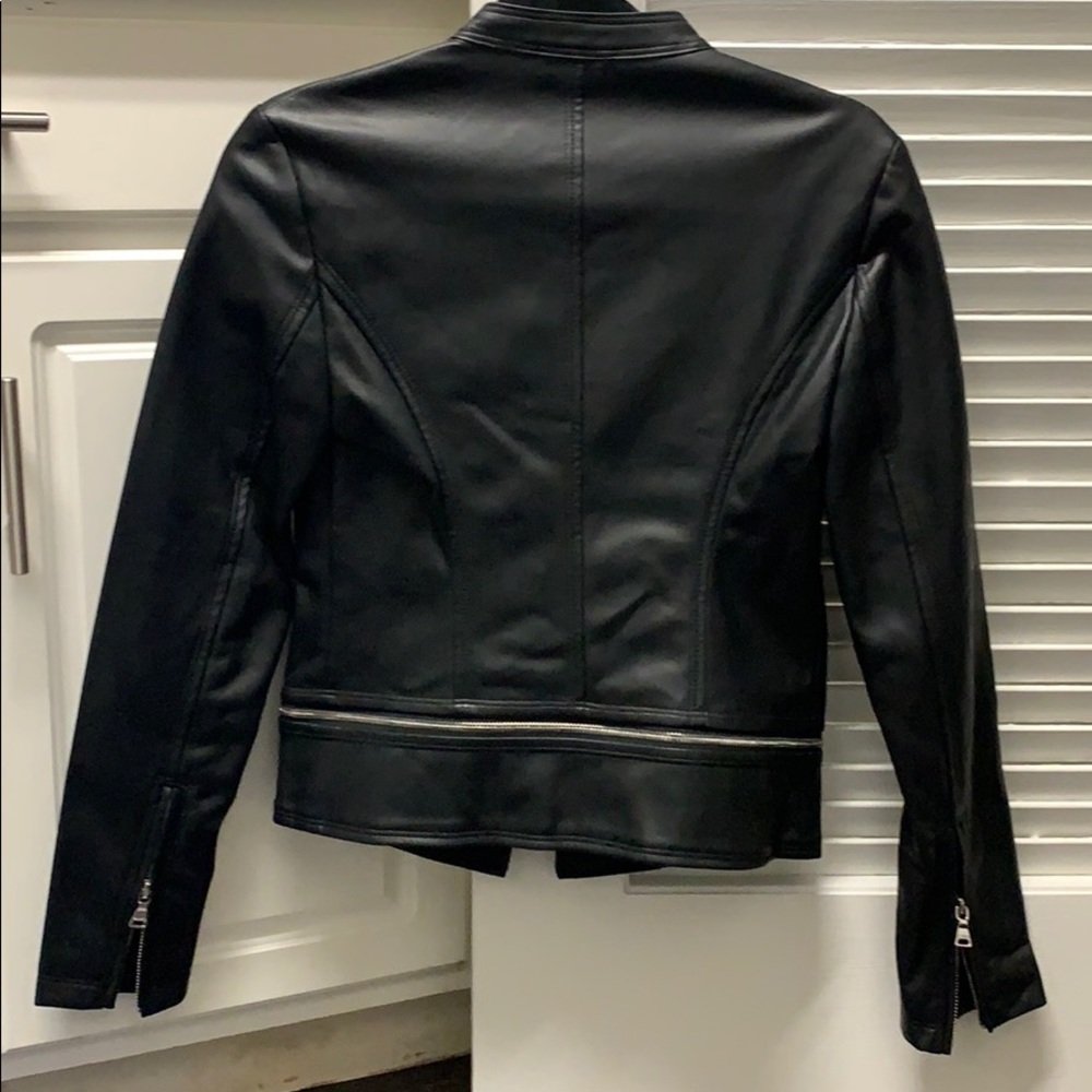 Express Hardly Worn Leather Jacket - image 3